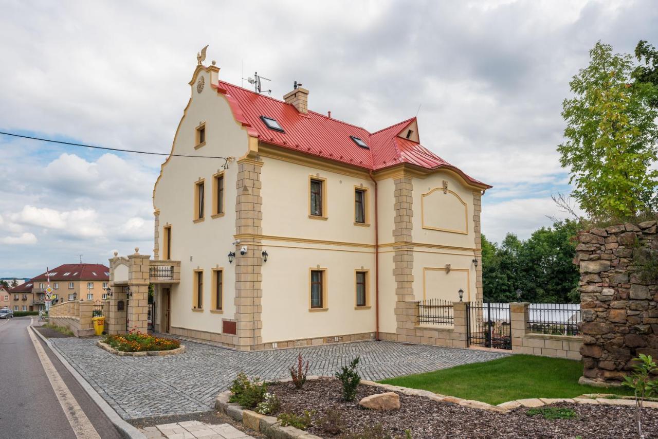 Jičín Villa Libosad מראה חיצוני תמונה